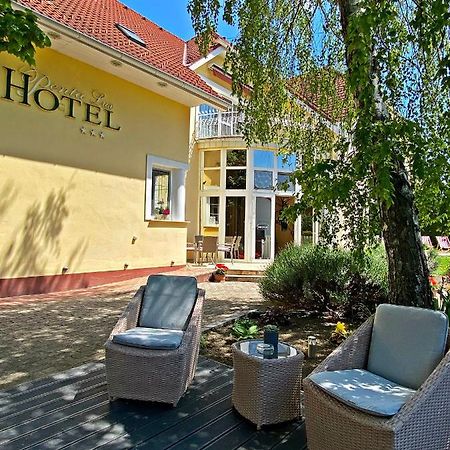 Hotel Penta Lux Tata Eksteriør billede