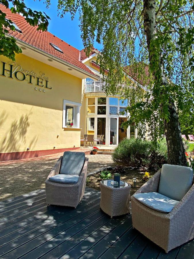 Hotel Penta Lux Tata Eksteriør billede